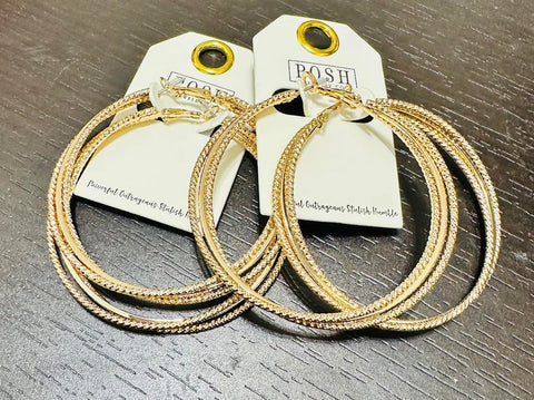 POSH GOLD HOOP EARRINGS