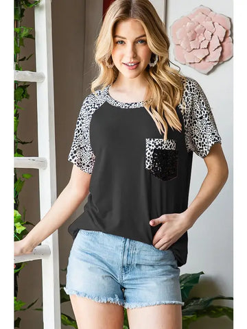 FEEL OUT OF THIS WORLD CURVY TOP