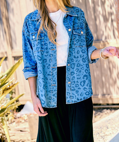 LEOPARD WASHED OVERSIZED DENIM JACKET