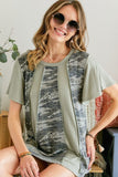CAMO & COLORBLOCK COMBINATION TOP