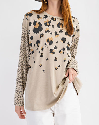 WILD ANIMAL PRINT KNIT TOP