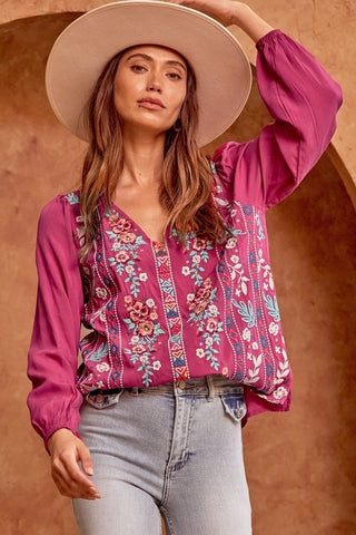 SAVANNA JANE CLASSIC EMBROIDERED TOP